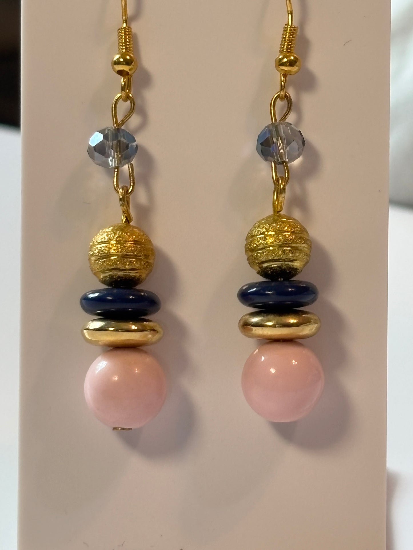 Pink Beaded Jewelry Set – Floral Accent Stretch Bracelet & Earrings | Unique Handmade Gift for Her, Birthday or Mother’s Day