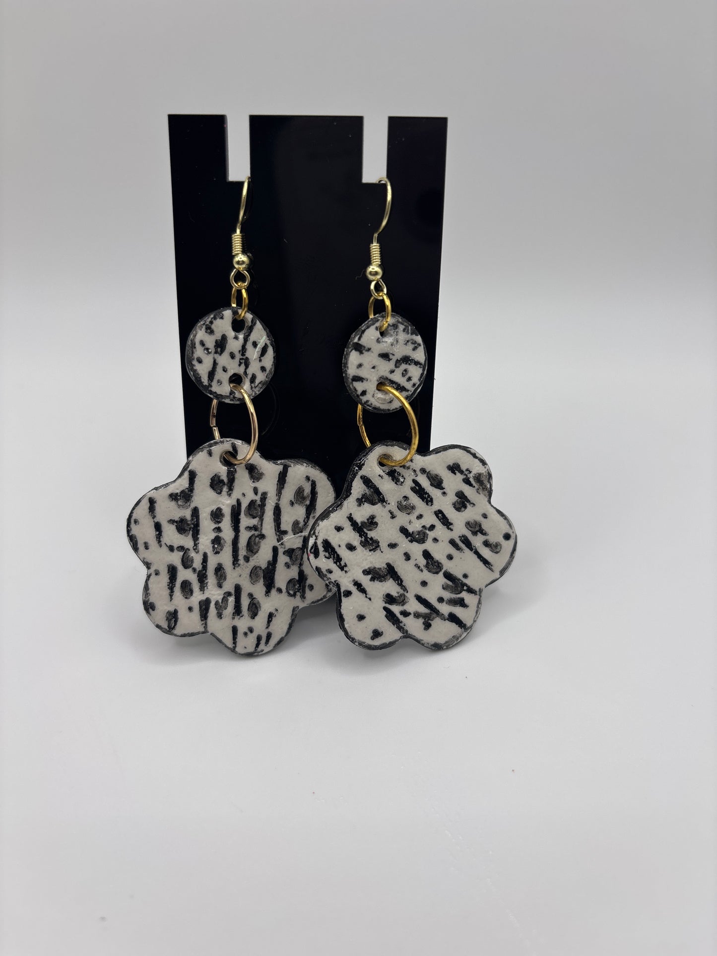 Abstract Bloom Earrings | Black & White