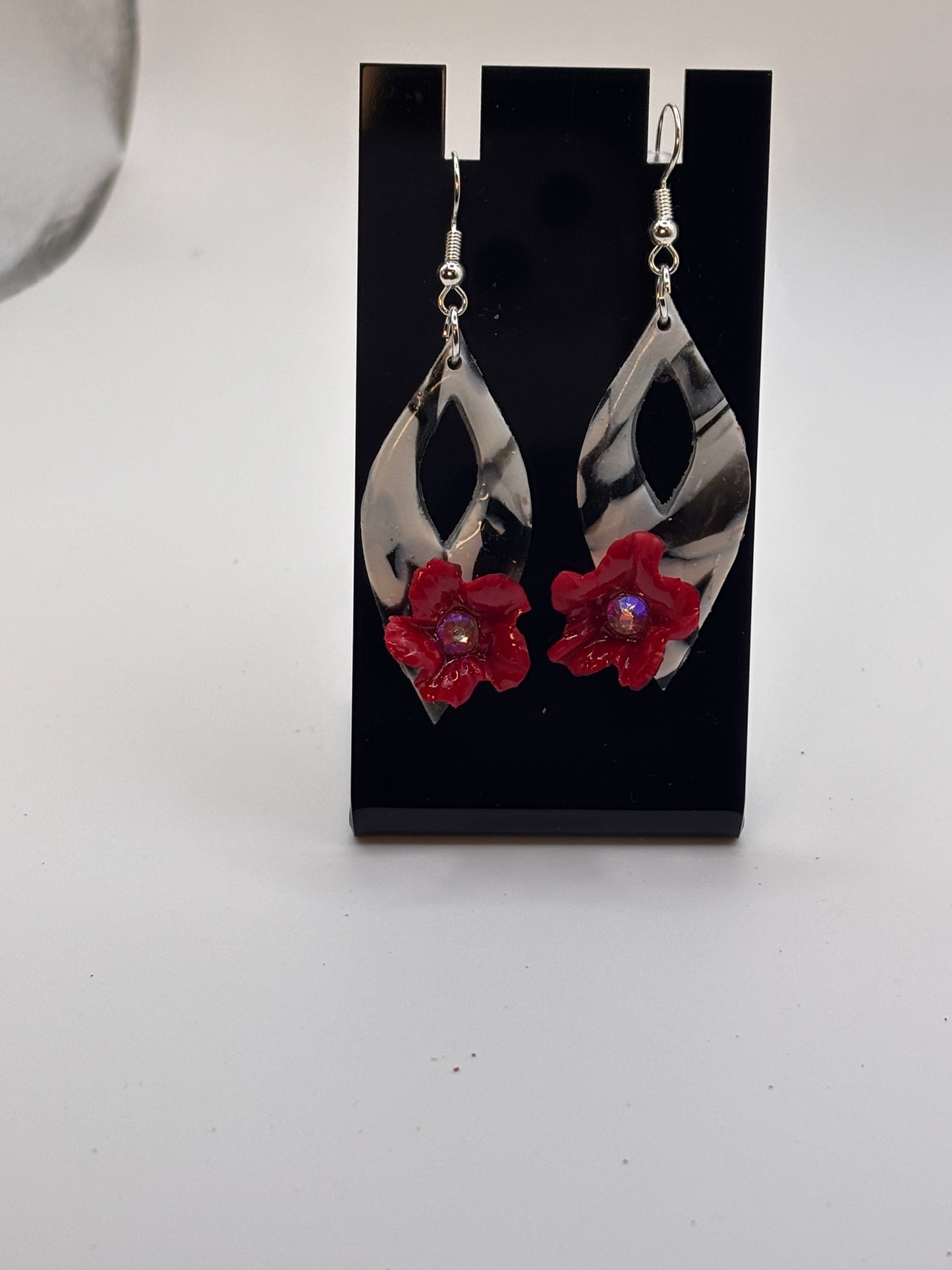 Gem & Crimson Teardrops