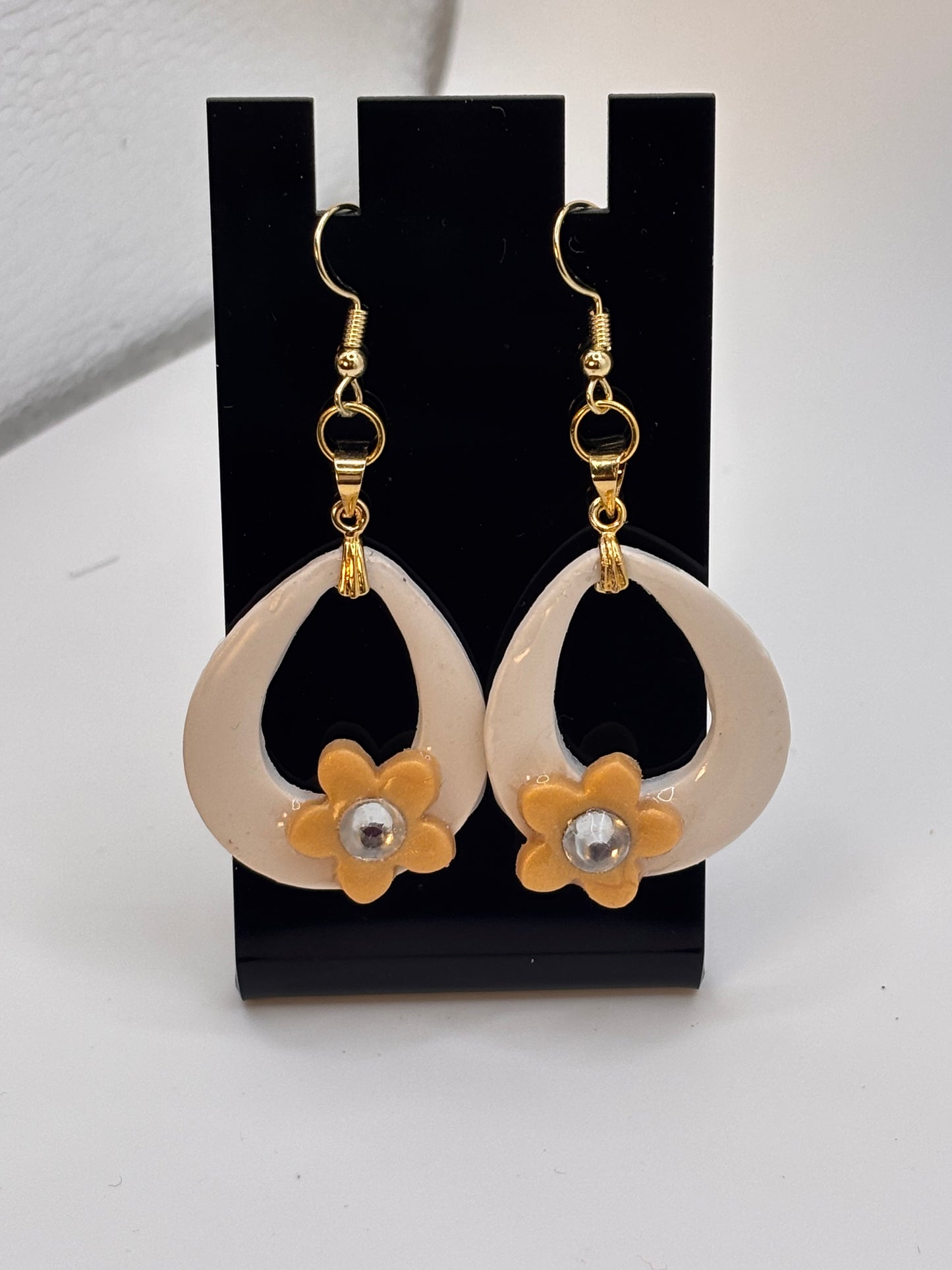 Gold and white bloom