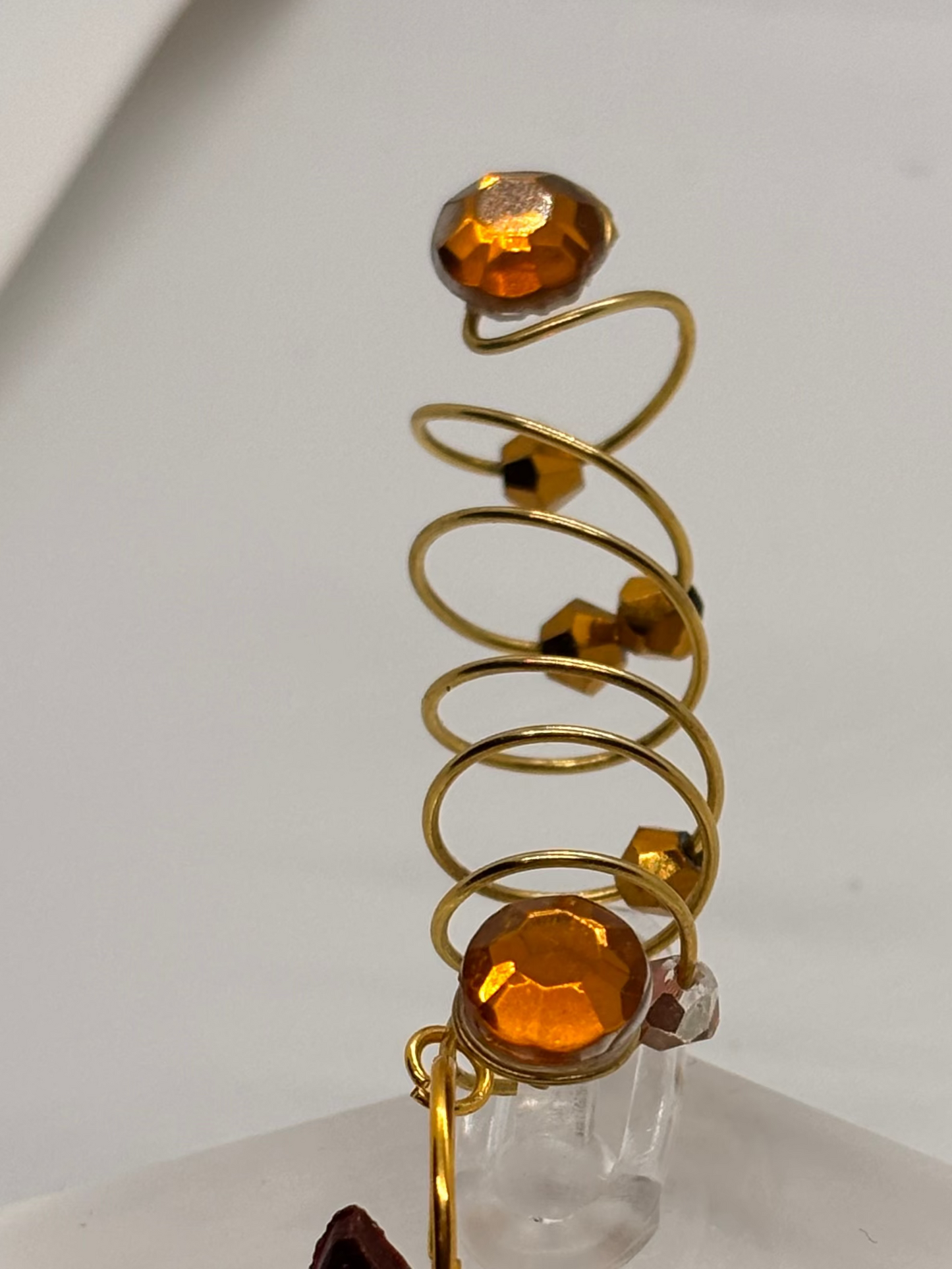 Celestial Ember Star Loc Spiral – Gold Dangle Hair Jewelry